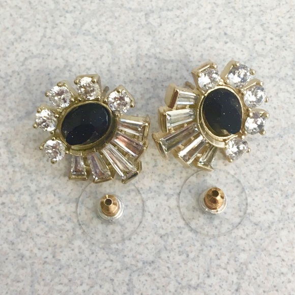 NWOT Kendra Scott Atticus studs - Picture 3 of 6